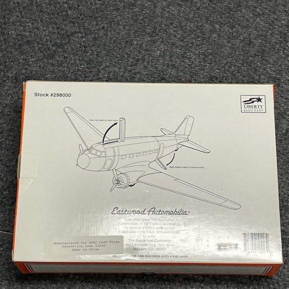 US Army Boeing C-47 Liberty Classics Die Cast Metal collector series Bank NIB - Picture 3 of 5